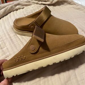 Ugg Goldenstar clog, Chesnut